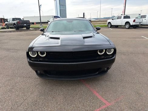 Used 2022 Dodge Challenger SXT w/ Blacktop Package RWD image 9