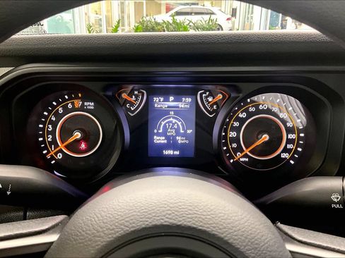 Used 2024 Jeep Gladiator Sport image 25