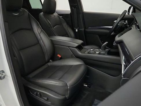 Certified 2023 Cadillac XT4 Luxury w/ Cold Weather Package AWD/4WD image 20