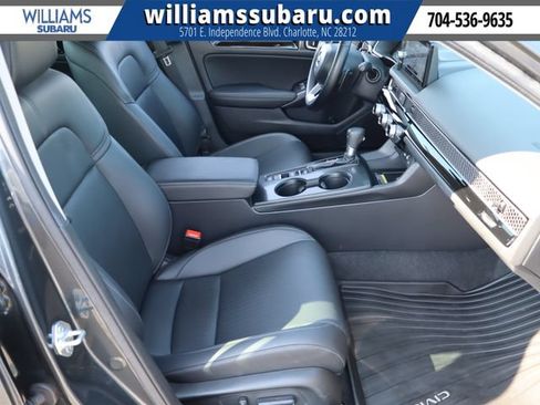 Used 2024 Honda Civic Touring image 39