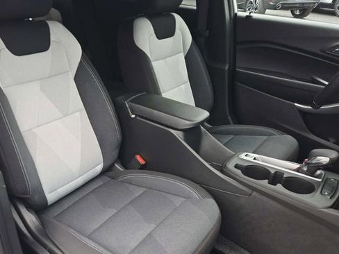 New 2026 Chevrolet Trax RS image 14