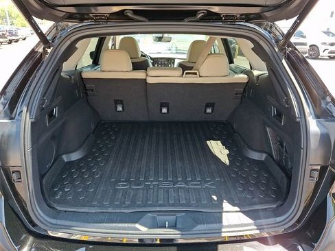 Used 2022 Subaru Outback Limited AWD/4WD image 30