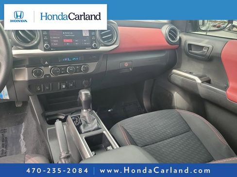 Used 2022 Toyota Tacoma SR5 w/ Technology Package image 29