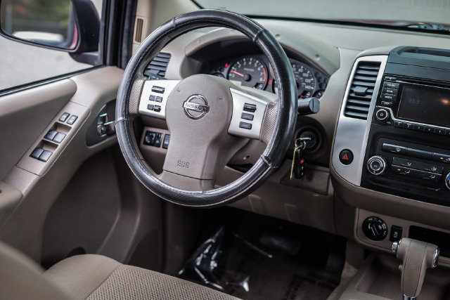 Used 2018 Nissan Frontier SV AWD/4WD image 26