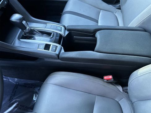 Used 2019 Honda Civic EX image 19