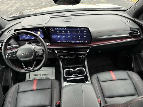 Used 2024 Chevrolet Traverse RS w/ LPO, Floor Liner Package image 19