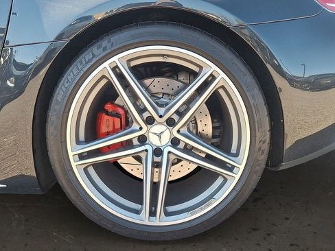 Used 2018 Mercedes-Benz AMG GT C image 8