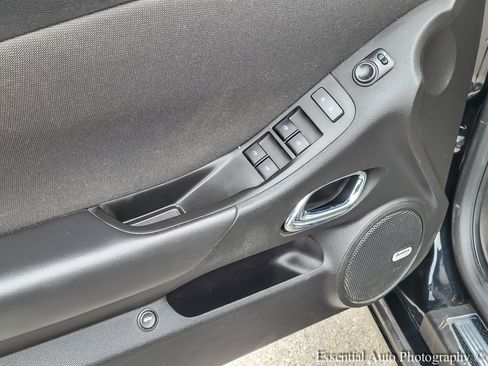 Used 2013 Chevrolet Camaro SS image 12
