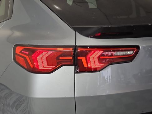 Used 2026 BMW X2 xDrive28i AWD/4WD image 30