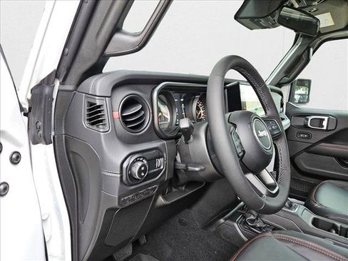 New 2025 Jeep Gladiator Rubicon w/ Safety Group image 3