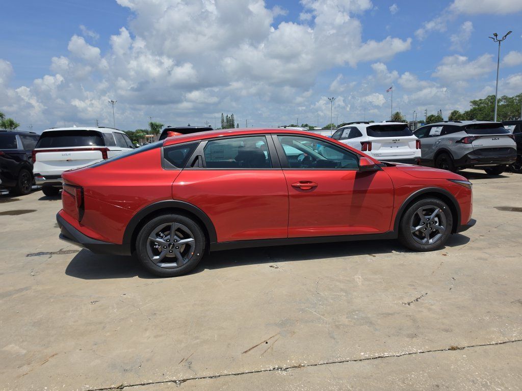 New 2026 Kia K4 FWD image 9