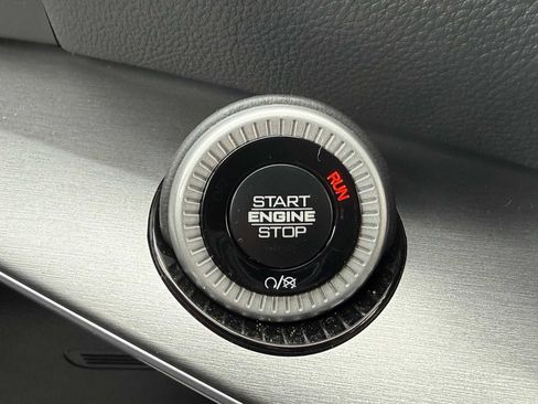 New 2026 Jeep Grand Wagoneer 4WD image 18