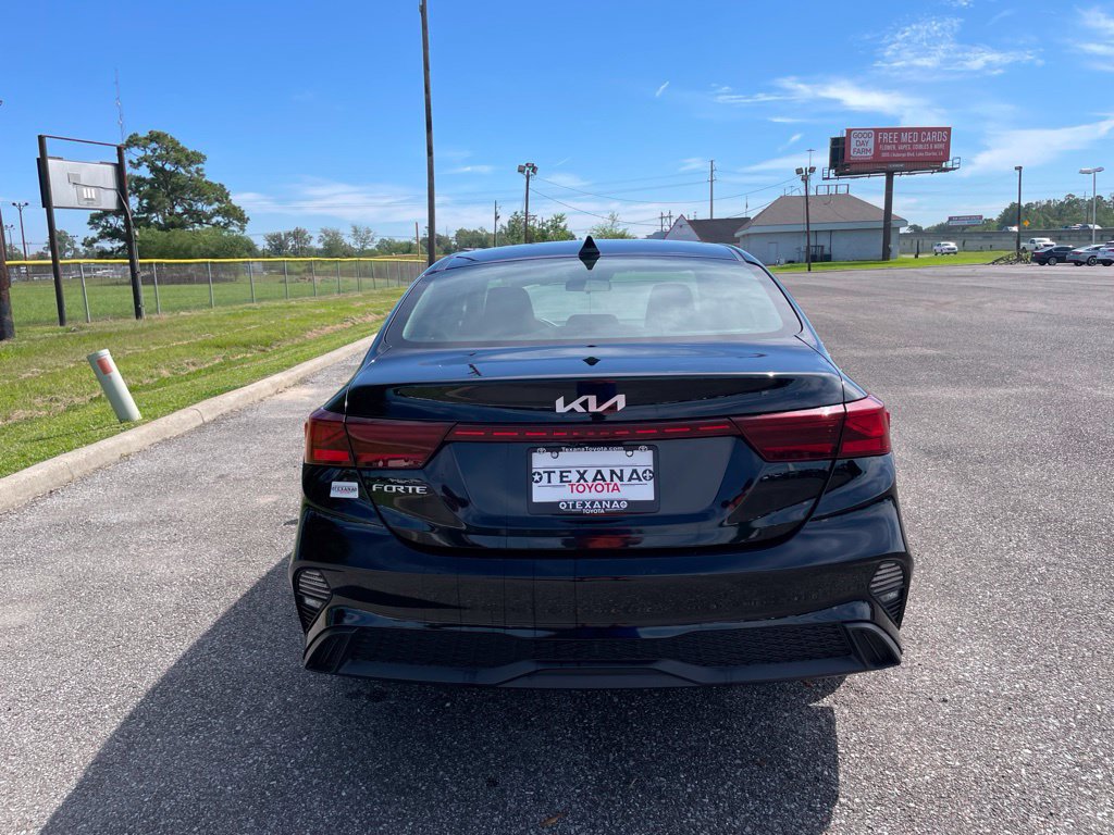 Used 2024 Kia Forte LXS FWD image 6