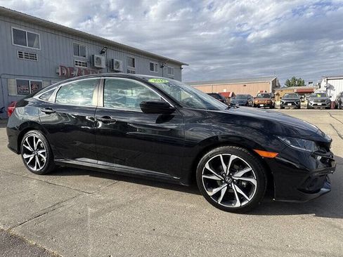 Used 2019 Honda Civic Sport image 10