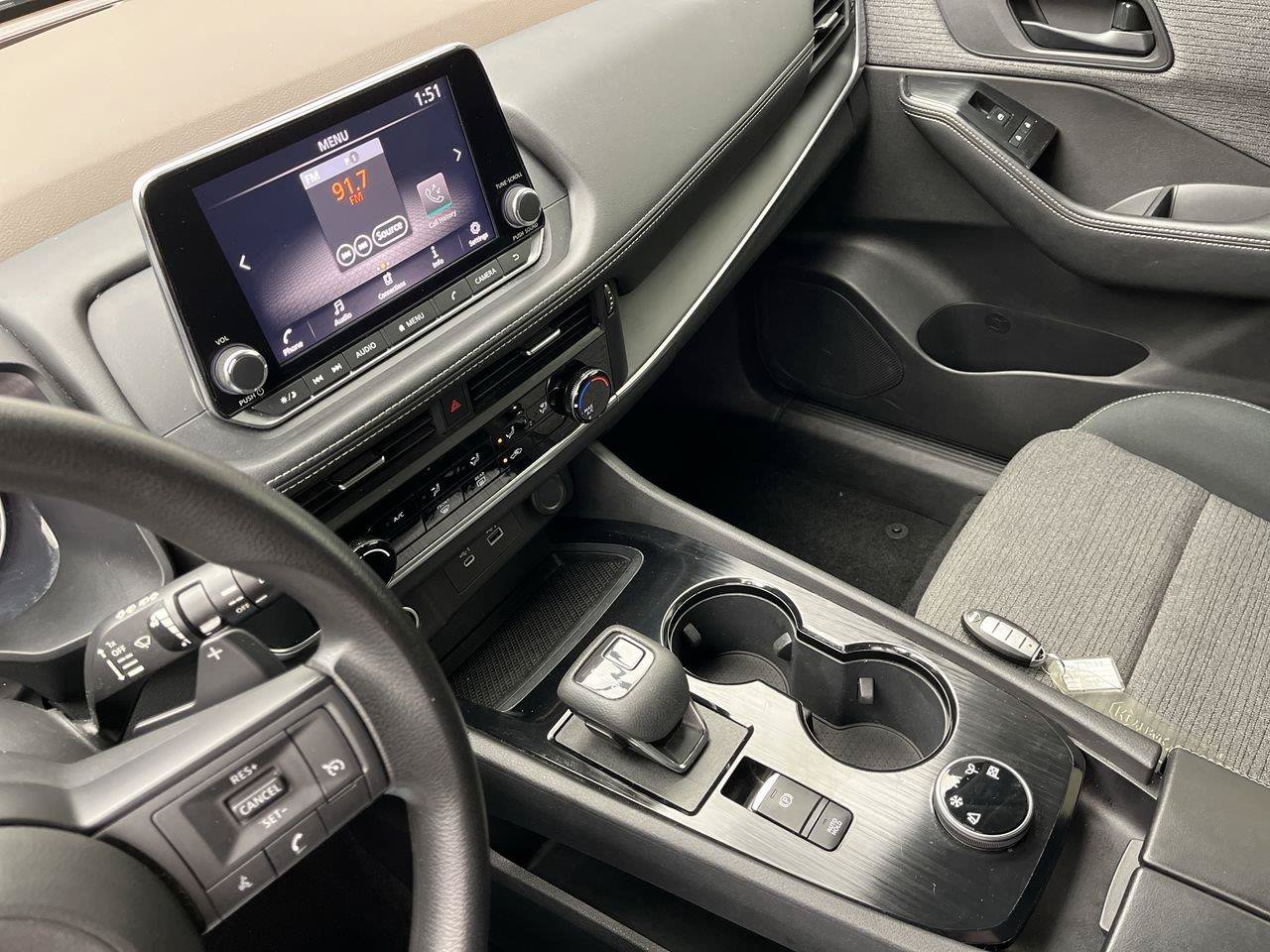 Used 2021 Nissan Rogue S AWD/4WD image 14