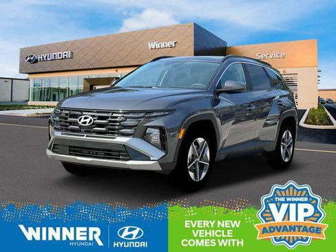 New 2025 Hyundai Tucson SEL image 1