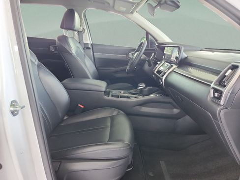 Used 2022 Kia Sorento S FWD image 21