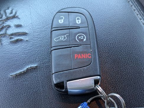 Used 2021 Dodge Durango GT image 33