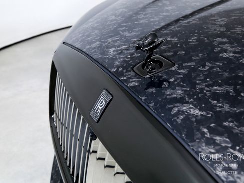 Used 2025 Rolls-Royce Spectre Black Badge w/ Spectre Enhancement Package image 39