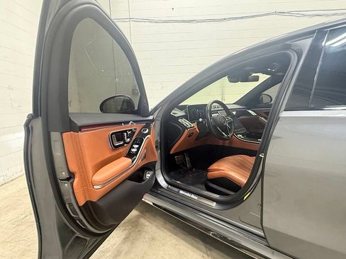 Used 2023 Mercedes-Benz S 580 4MATIC Sedan image 36