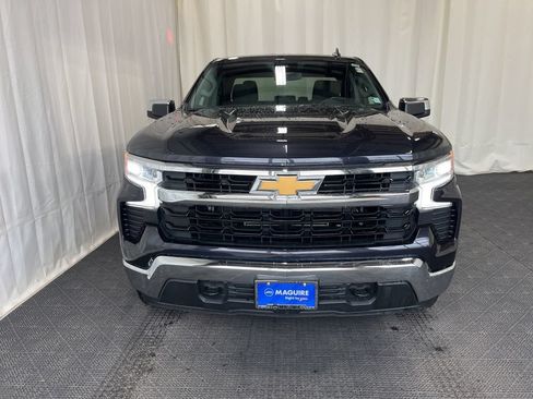 Used 2022 Chevrolet Silverado 1500 LT AWD/4WD image 26