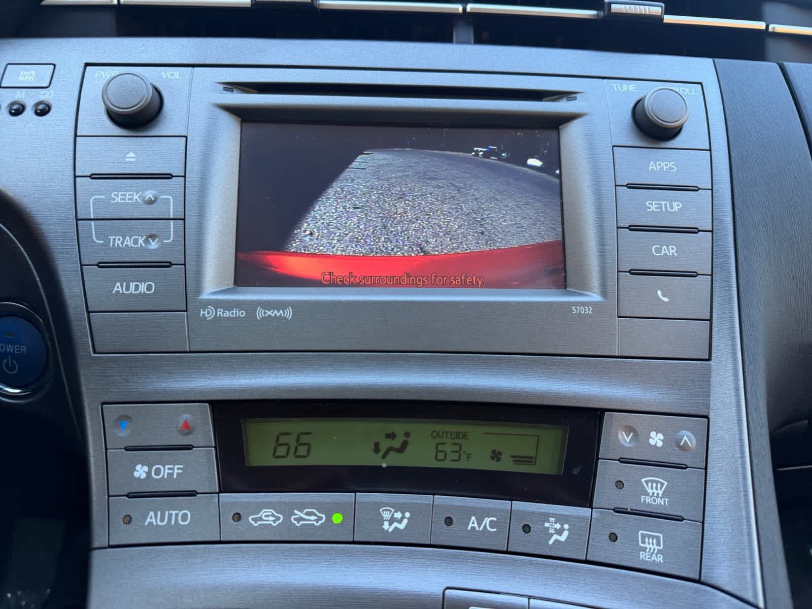 Used 2015 Toyota Prius Three FWD image 25