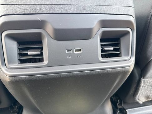 Used 2025 Chevrolet Silverado 3500 LT AWD/4WD image 14