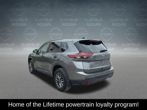 Used 2024 Nissan Rogue S FWD image 4