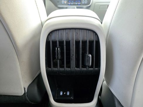 Used 2024 Hyundai Kona SEL image 16