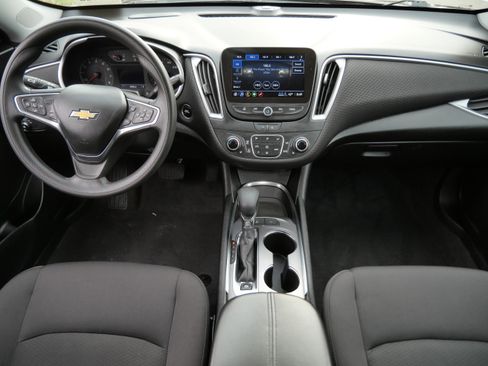 Used 2024 Chevrolet Malibu LT FWD image 10