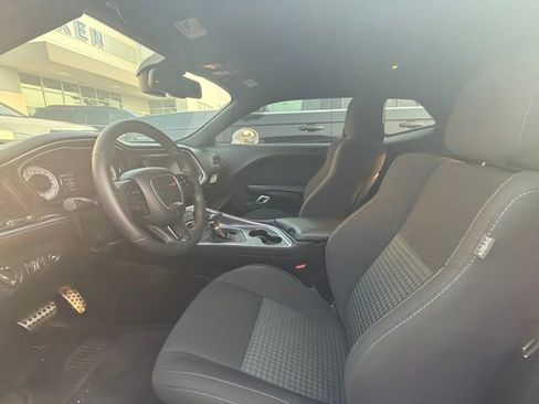 Used 2018 Dodge Challenger R/T w/ Quick Order Package 28P T/A RWD image 3