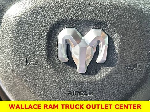 Used 2022 RAM 1500 Big Horn RWD image 5