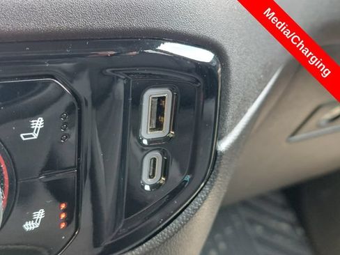Used 2025 Chevrolet Silverado 1500 LT AWD/4WD image 26
