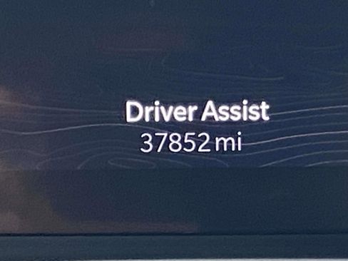 Certified 2024 Jeep Grand Cherokee Laredo X image 3