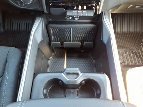New 2026 RAM 1500 Big Horn AWD/4WD image 25