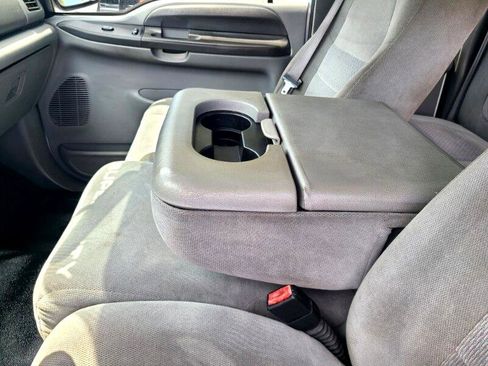Used 2003 Ford F250 XLT image 13