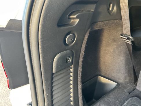 Certified 2023 Dodge Durango R/T RWD image 40