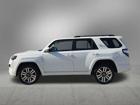 Used 2022 Toyota 4Runner TRD Sport w/ Technology Package image 3