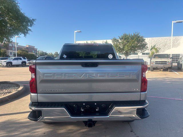 Used 2023 Chevrolet Silverado 1500 LT AWD/4WD image 6