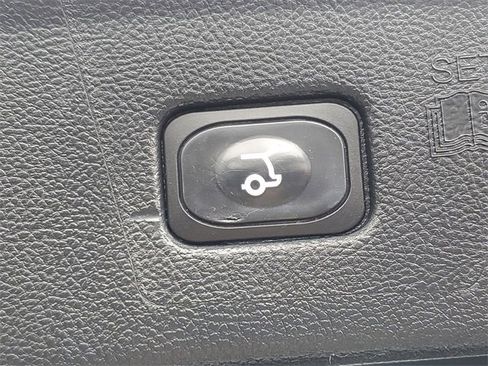 Certified 2024 Ford Edge SEL w/ Convenience Package image 33