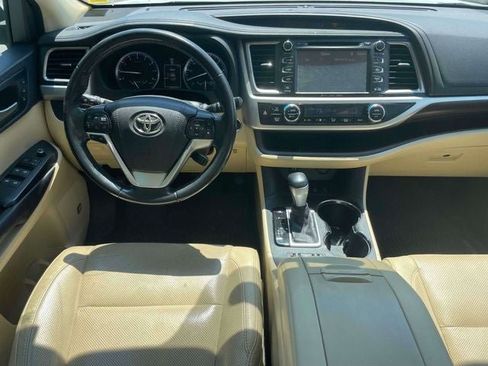Used 2016 Toyota Highlander Limited AWD/4WD image 15