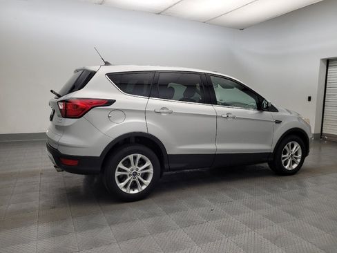 Used 2019 Ford Escape SE image 10