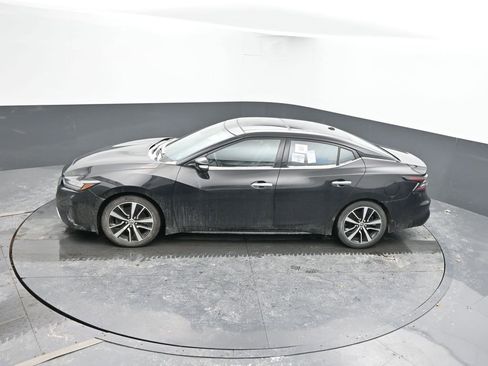 Used 2023 Nissan Maxima SL image 38