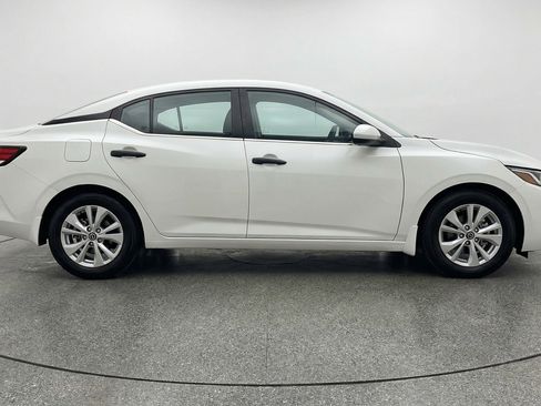 Used 2025 Nissan Sentra S FWD image 11
