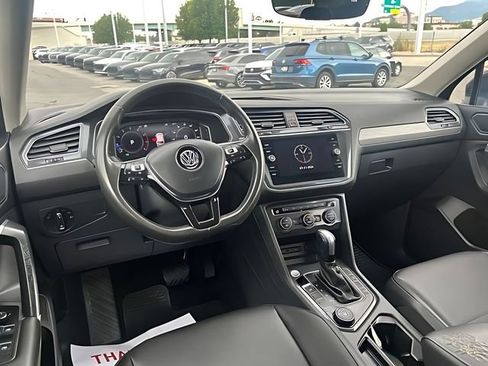 Used 2020 Volkswagen Tiguan SEL AWD/4WD image 20