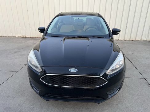 Used 2017 Ford Focus SE FWD image 8