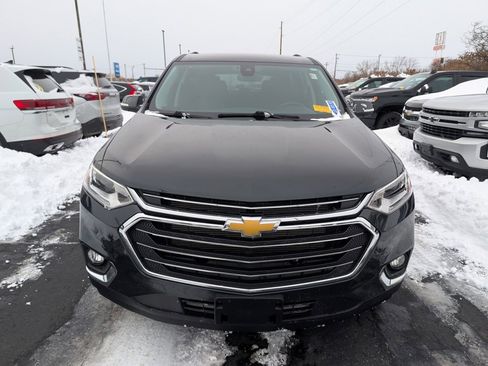 Used 2021 Chevrolet Traverse LT w/ LPO, Cargo Package image 2