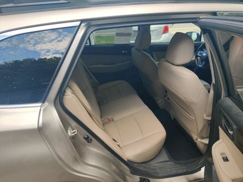 Used 2016 Subaru Outback 2.5i Limited AWD/4WD image 17