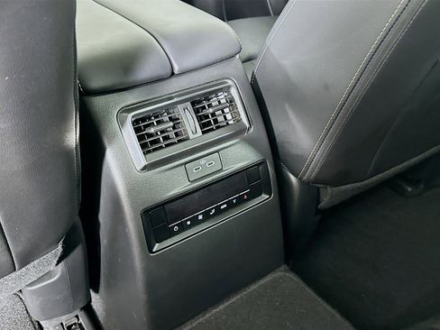Used 2024 MAZDA CX-90 Plug-In Hybrid w/ Premium Pkg AWD/4WD image 28