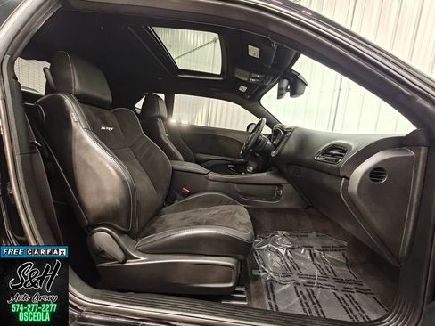 Used 2016 Dodge Challenger SRT Hellcat image 23